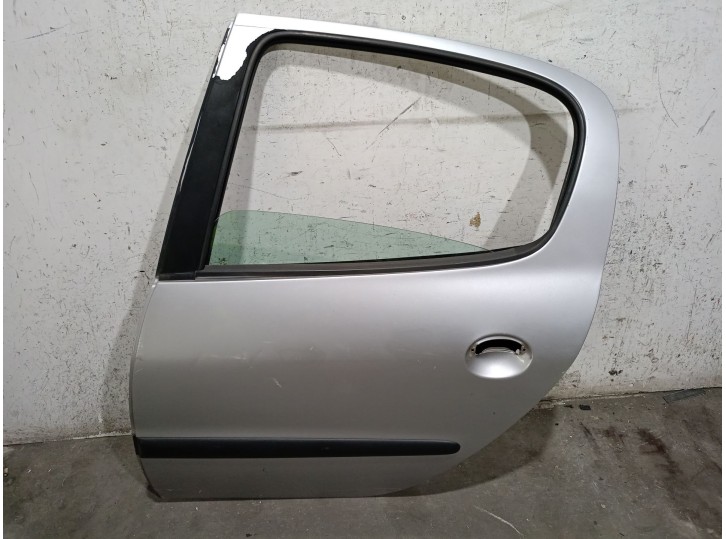 Recambio de puerta trasera izquierda para peugeot 206 hatchback (2a/c) 1.4 i referencia OEM IAM 900678 900678 