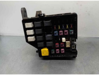 Recambio de caja reles / fusibles para hyundai santa fe (sm) 2.0 crdi cat referencia OEM IAM 9121326000 