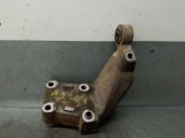 Replacement right engine mount for Land Rover Freelander I (L314) 2.0 TD4 4x4 OEM IAM reference KKU107900 