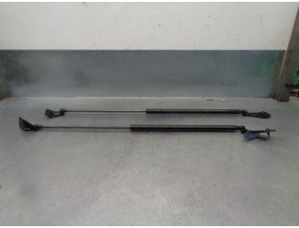 Replacement trunk / tailgate shock absorbers for Nissan Juke (F15) 1.6 16V OEM IAM reference 904501KA1A 