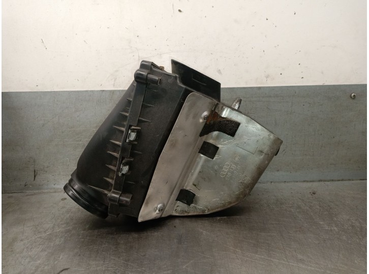Replacement air filter housing for Audi A4 B8 Avant (8K5) RS4 Quattro OEM IAM reference 8T0133835B 8T0133835B 