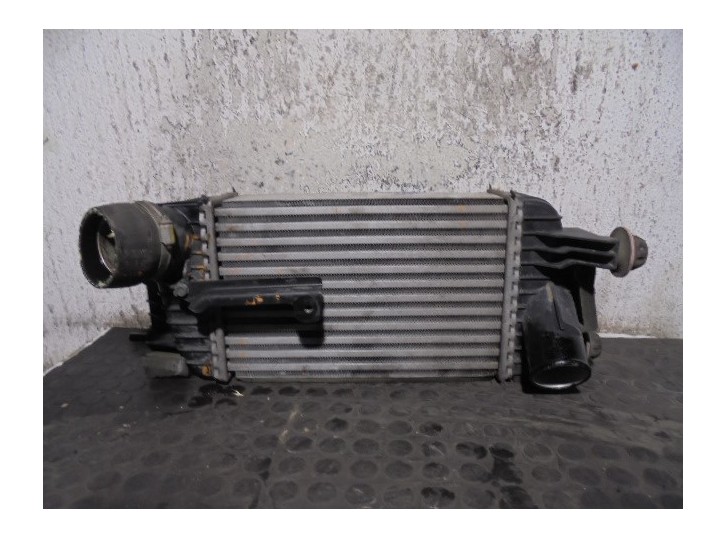 Recambio de intercooler para nissan juke (f15) 1.6 16v referencia OEM IAM 144611KC0A 