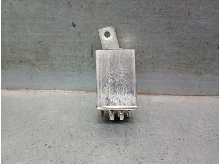 Recambio de rele para mercedes-benz clase e (w114/w115) berlina 3.0 diesel referencia OEM IAM 1078200010 