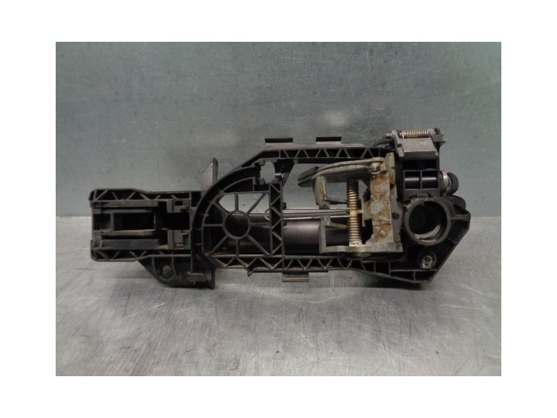 Recambio de maneta exterior trasera derecha para volkswagen passat berlina (3c2) advance referencia OEM IAM 3C0837206FKZ  