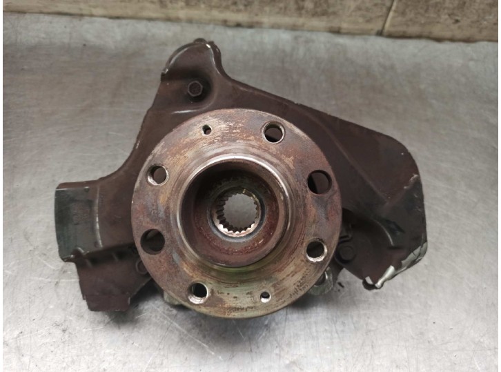 Recambio de mangueta delantera derecha para fiat grande punto (199) 1.2 cat referencia OEM IAM 55700934  