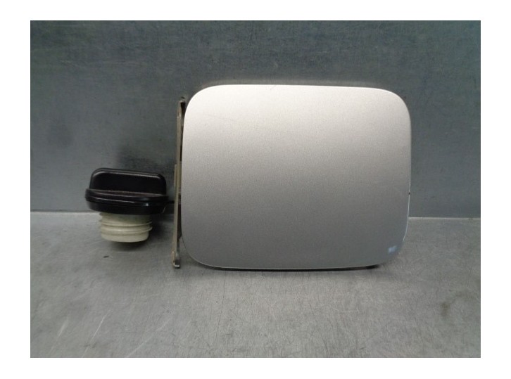 Recambio de tapa exterior combustible para nissan juke (f15) 1.6 16v referencia OEM IAM 788301KA0A 