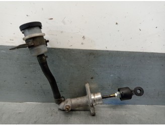 Recambio de bomba embrague para hyundai coupe (gk) 1.6 fx referencia OEM IAM 416102D100 416102D100 