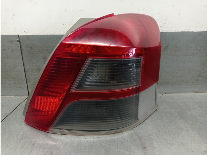 Recambio de piloto trasero derecho para toyota yaris (_p9_) 1.4 d-4d (nlp90_) referencia OEM IAM 815510D251 815510D251 