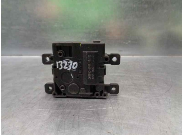 Recambio de motor calefaccion para toyota corolla (e21) referencia OEM IAM 0638002031PLS  