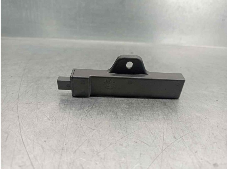 Recambio de antena para bmw serie 5 gran turismo (f07) 2.0 turbodiesel referencia OEM IAM 9220832 