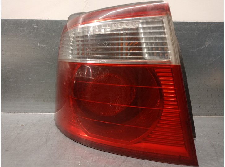 Recambio de piloto trasero izquierdo para kia carens 2.0 turbodiesel cat referencia OEM IAM 0K2JB51160 