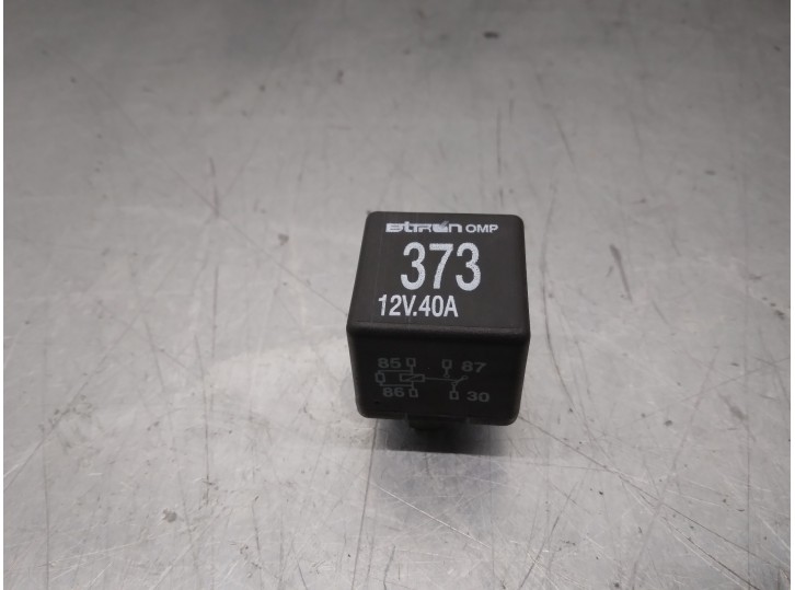 Recambio de rele para audi a4 avant (b5) 2.5 v6 24v tdi referencia OEM IAM 8D0951253A  