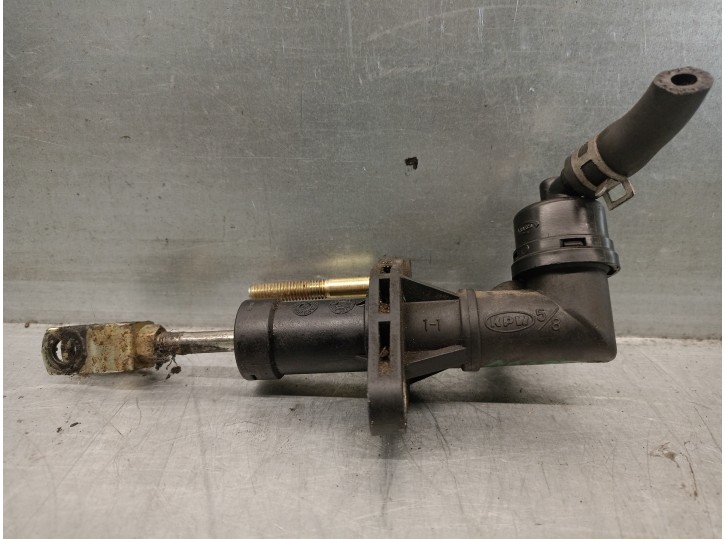 Recambio de bombin embrague para kia carens 2.0 turbodiesel cat referencia OEM IAM 4171039001 