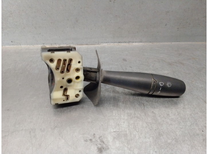 Recambio de mando limpia para renault master desde ´98 2.5 diesel referencia OEM IAM 7701047265 7701047265 