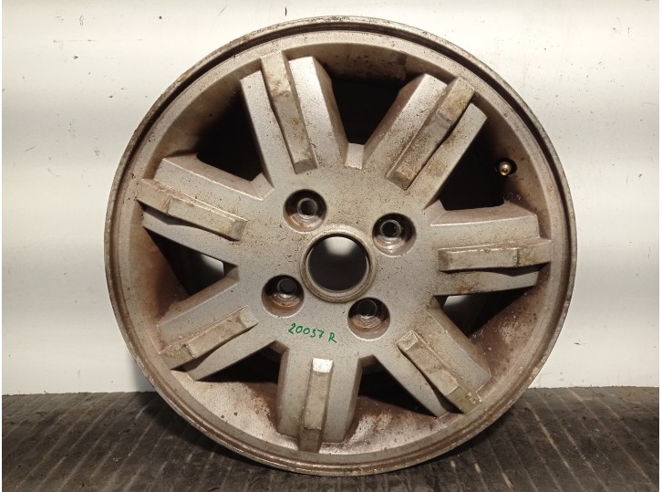 Recambio de llanta para kia carens 2.0 turbodiesel cat referencia OEM IAM K9965R66050 R15X6JJ-45 ALUMINIO 7P