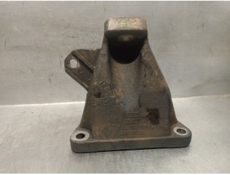 Replacement engine mount for Audi Allroad Quattro (4B5) 2.5 V6 24V TDI OEM IAM reference 4B0199308 4B0199308 