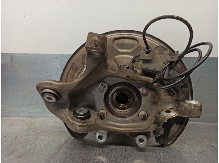 Recambio de mangueta trasera derecha para mercedes-benz clase c (w205) lim. 2.0 cgi cat referencia OEM IAM A2053500241 