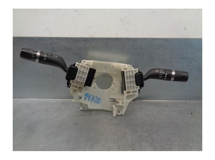 Recambio de mando luces para mazda 3 lim. (bl) 2.2 turbodiesel cat referencia OEM IAM BBR366128 