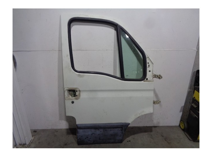 Recambio de puerta delantera derecha para iveco c35 (1997 - ...) 2.8 referencia OEM IAM 99460120 BLANCA 5 PUERTAS