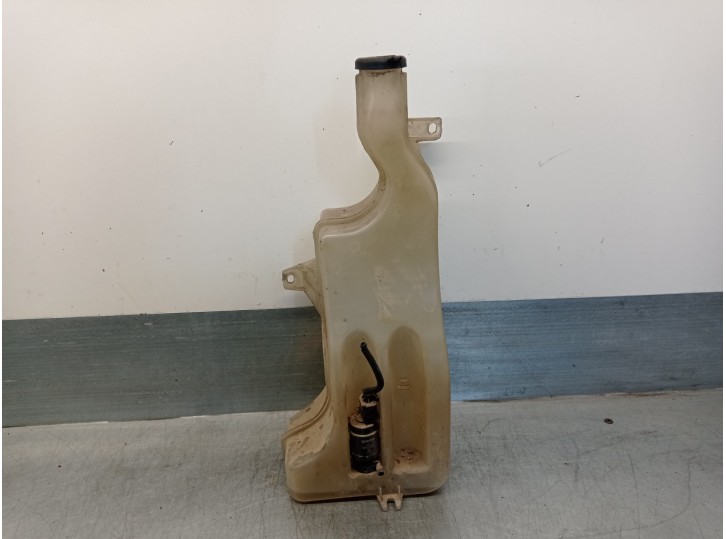 Recambio de deposito limpia para iveco c35 (1997 - ...) 2.8 referencia OEM IAM 500336393  