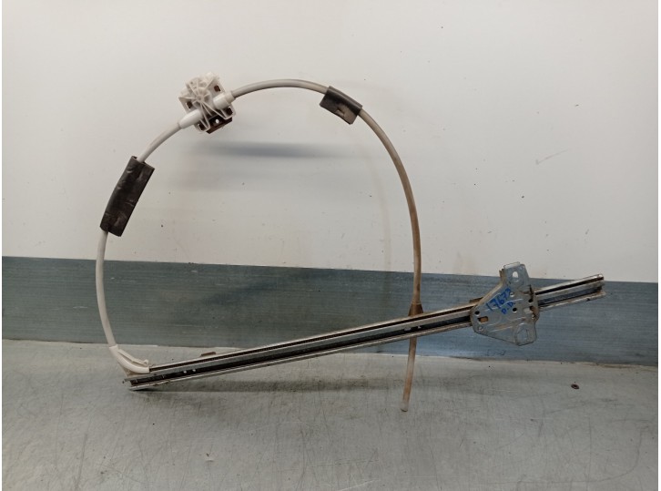 Replacement front right window regulator for Iveco C35 (1997 - ...) 2.8 OEM IAM reference 500314250 MANUAL 5 DOORS