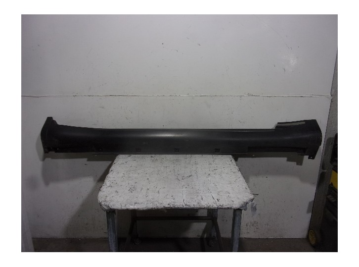 Replacement side skirt for Infiniti FX 3.7 V6 CAT OEM IAM reference 768501CJ0A BLACK RIGHT
