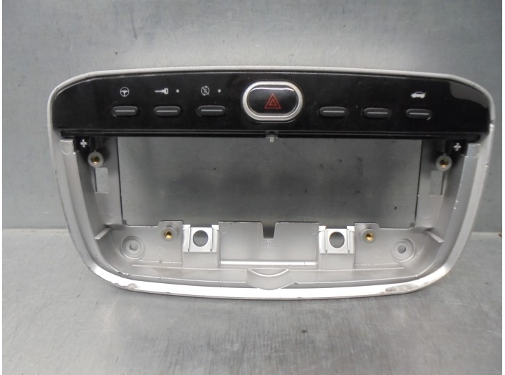 Replacement hazard warning switch for Fiat Punto (Evo) (199) 1.4 CAT OEM IAM reference 7355122500 