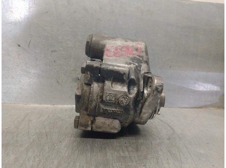 Recambio de bomba servodireccion para iveco c35 (1997 - ...) 2.8 referencia OEM IAM 7683955126 7683955126 ZF