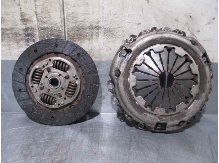 Recambio de kit embrague para citroën c-elysée exclusive referencia OEM IAM 9645879980 9641689680 VALEO