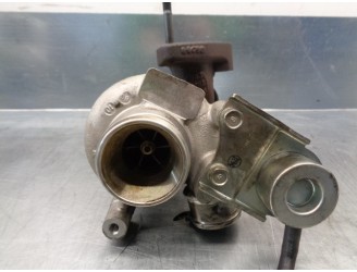 Recambio de turbocompresor para chevrolet nubira berlina 2.0 diesel cat referencia OEM IAM 96440366 4917307721 TD025M08T