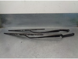 Recambio de brazo limpia delantero derecho para mg serie 400 (xw) referencia OEM IAM 