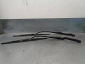 Replacement front right wiper arm for MG 400 Series (XW) OEM IAM reference 