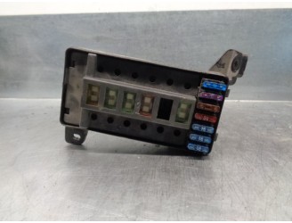 Recambio de caja reles / fusibles para mg serie 400 (xw) referencia OEM IAM YQE10095  