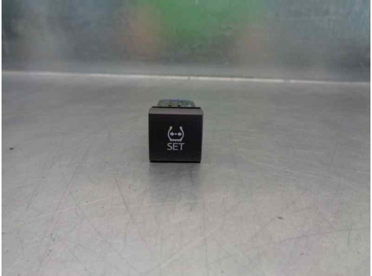 Recambio de interruptor para toyota corolla (e21) referencia OEM IAM 7230V97  