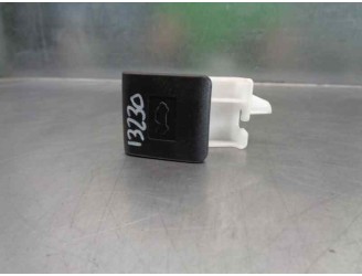 Recambio de cerradura capot para toyota corolla (e21) referencia OEM IAM 