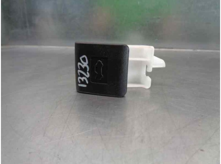 Recambio de cerradura capot para toyota corolla (e21) referencia OEM IAM   