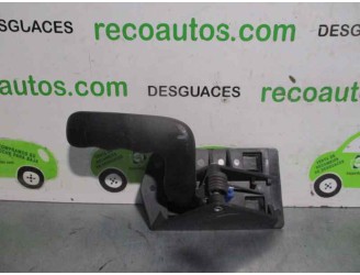 Replacement right front interior door handle for GMC Chevrolet Tahoe 5.3 LT OEM IAM reference 15029904 