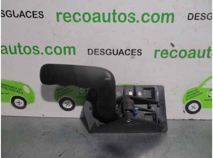Recambio de maneta interior delantera derecha para gmc chevrolet tahoe 5.3 lt referencia OEM IAM 15029904  