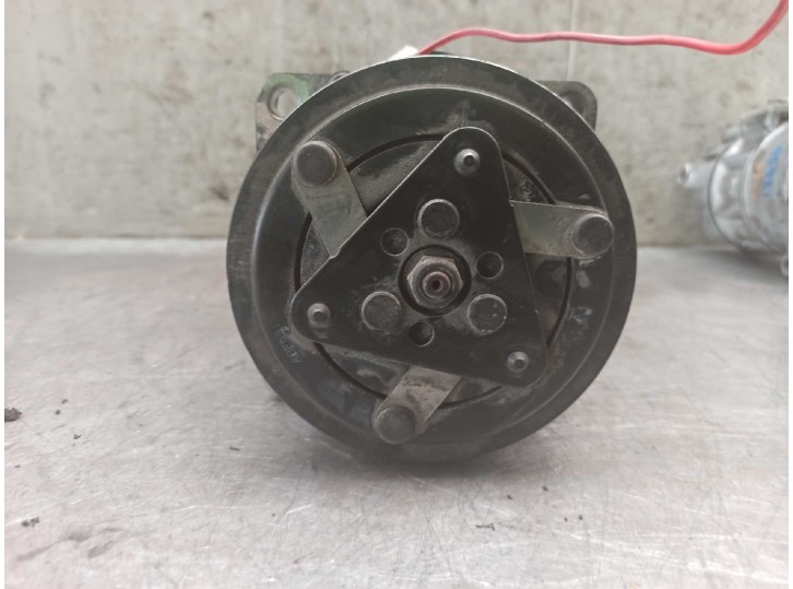 Replacement air conditioning compressor for Nissan Almera (N15) 1.4 16V cat OEM IAM reference 8025 SANDEN