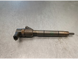 Replacement injector for Kia Cee'd 1.6 CRDi CAT OEM IAM reference 338002A400 0445110256 BOSCH