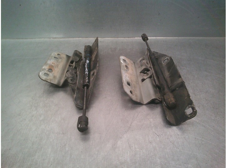 Replacement hood hinge for Jeep Commander 3.0 CRD cat reference OEM IAM 55369114AC 55369115AC 