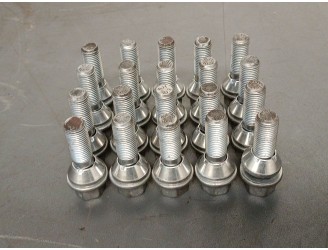 Recambio de tornillo para volvo xc40 (536) recharge referencia OEM IAM 31423735  