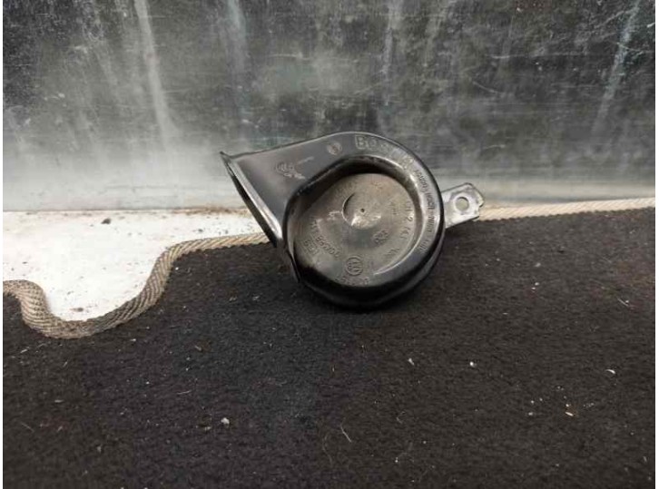 Recambio de claxon para dodge nitro 2.8 crd referencia OEM IAM 5026208AA  