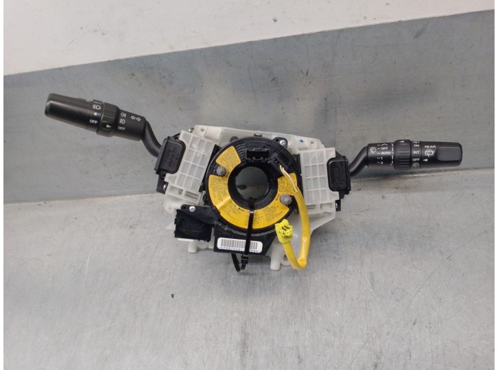 Recambio de mando luces para mazda 5 berl. (cr) 2.0 diesel cat referencia OEM IAM CC6817E675 