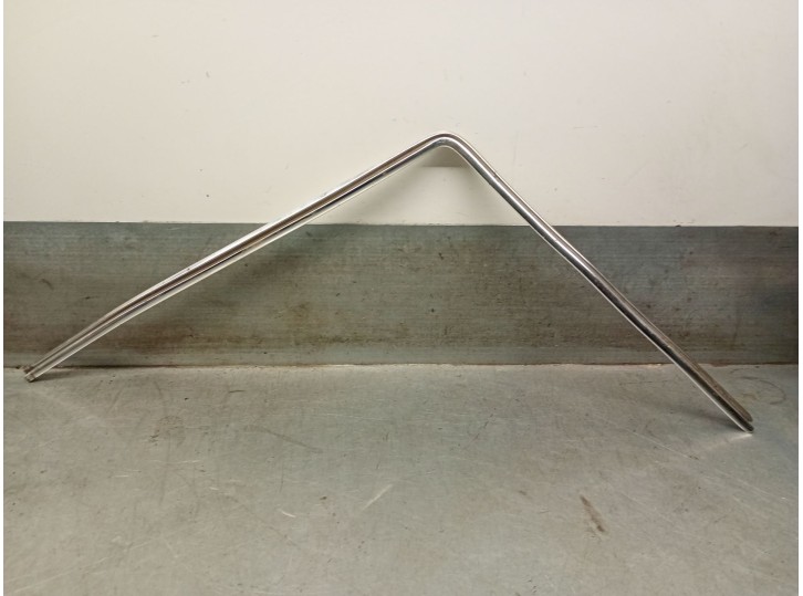 Recambio de molduras traseras para mercedes-benz clase e (w114/w115) berlina 3.0 diesel referencia OEM IAM M110982  