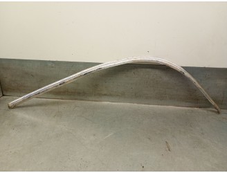 Recambio de molduras traseras para mercedes-benz clase e (w114/w115) berlina 3.0 diesel referencia OEM IAM M110982  