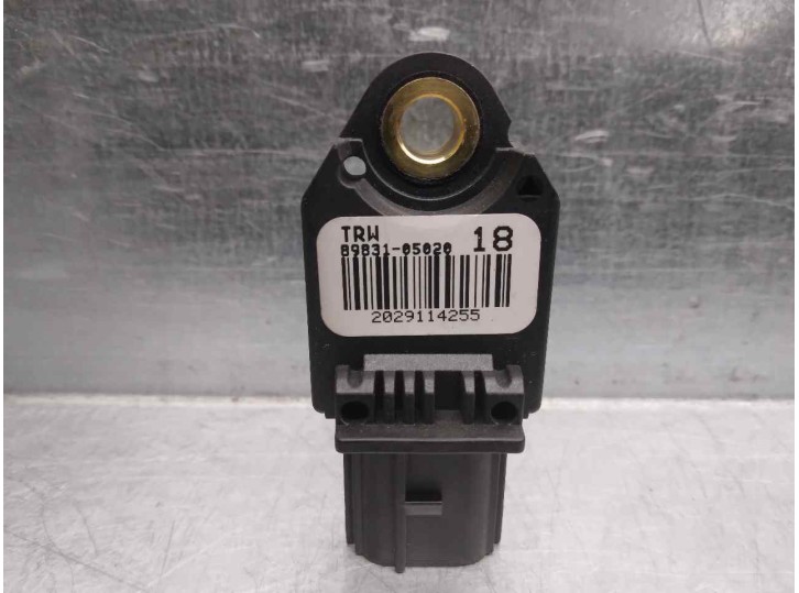 Recambio de sensor impacto para toyota verso 2.0 d-4d cat referencia OEM IAM 8983105020 