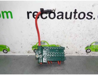 Recambio de caja reles / fusibles para bmw serie 5 berlina (e39) 523i referencia OEM IAM 61138367768 