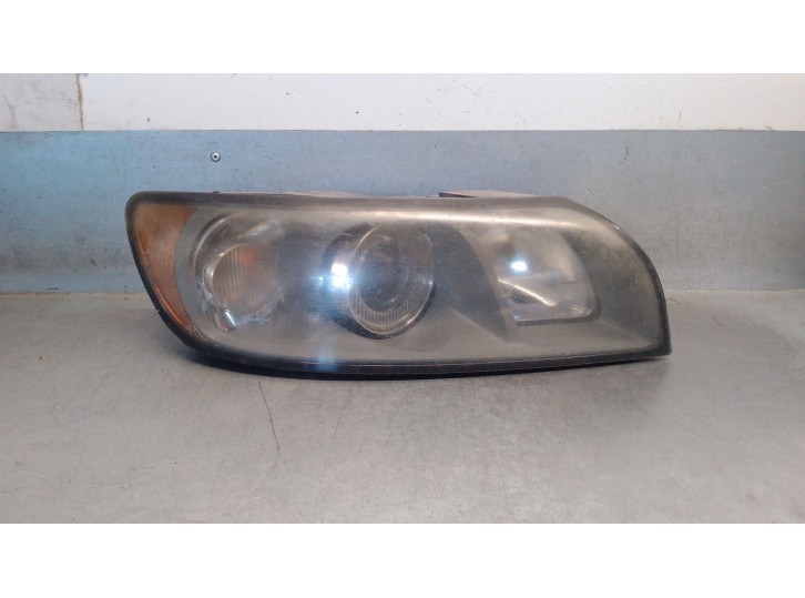 Recambio de faro derecho para volvo v50 familiar 2.0 d kinetic referencia OEM IAM 30698886 31335222 0301198204 AUTOMOTIVE