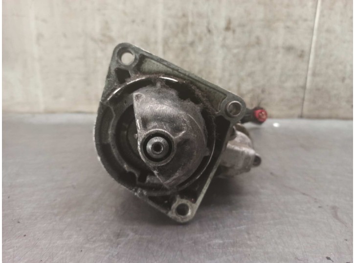 Replacement starter motor for Alfa Romeo 156 1.9 JTD 16V CAT OEM IAM reference 0001109253 BOSCH